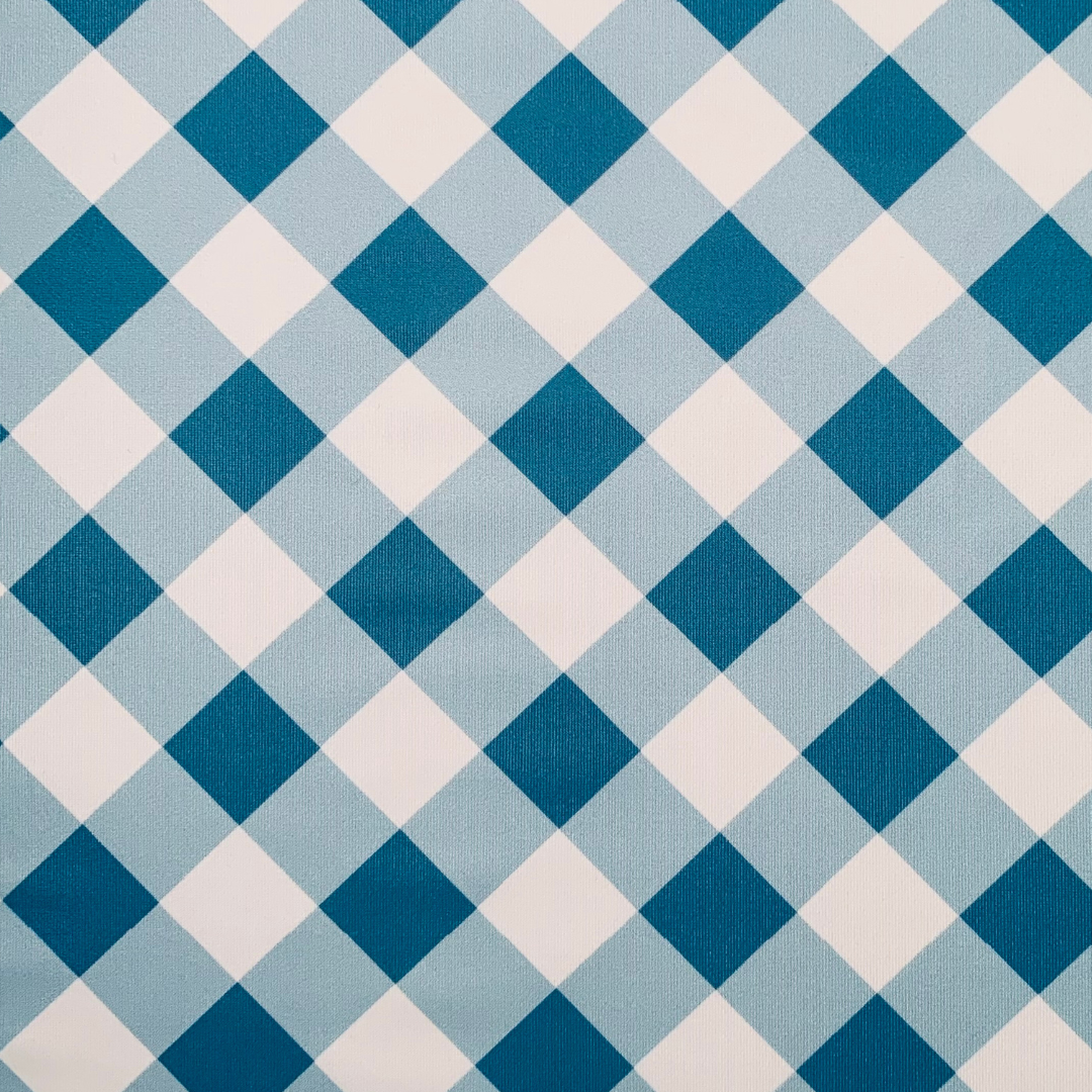 Blue and white checkered pattern